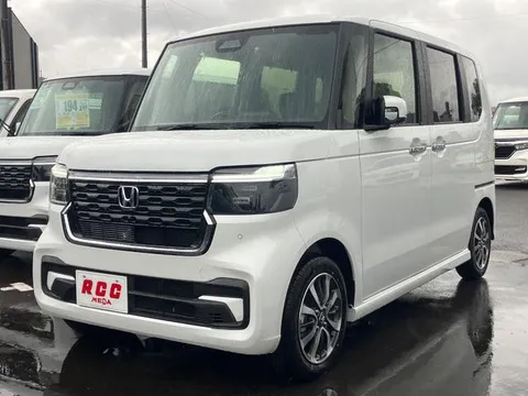 Honda N-BOX Custom