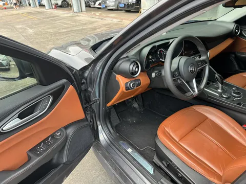 Alfa Romeo Giulia