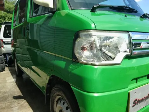 Mitsubishi Minicab Van