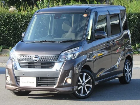 Nissan Dayz Roox