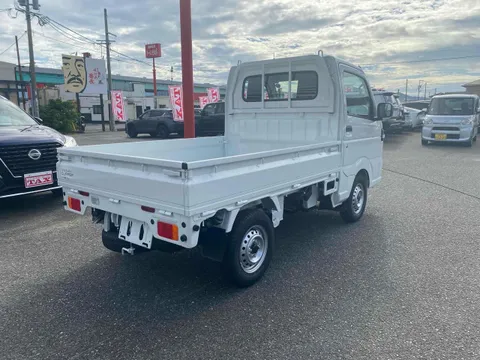Nissan Clipper Truck