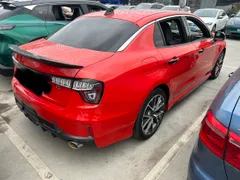 Lynk & Co 03