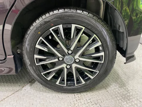 Suzuki Spacia Custom