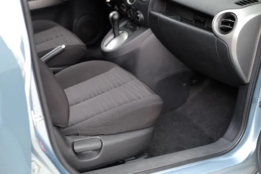 Mazda Mazda 2