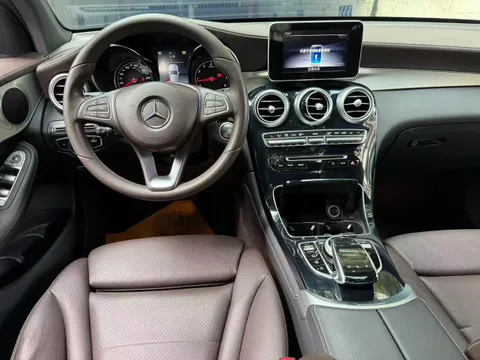 Mercedes-Benz Mercedes-Benz GLC