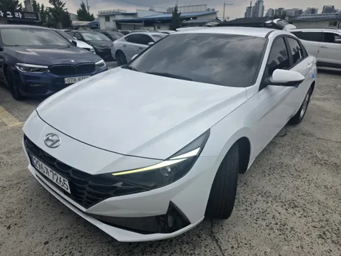 Hyundai Elantra (Avante)