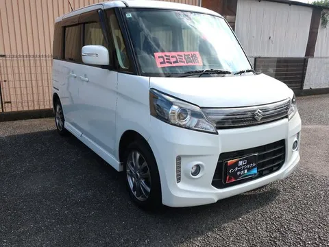 Suzuki Spacia Custom