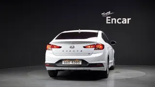 Hyundai Elantra (Avante)