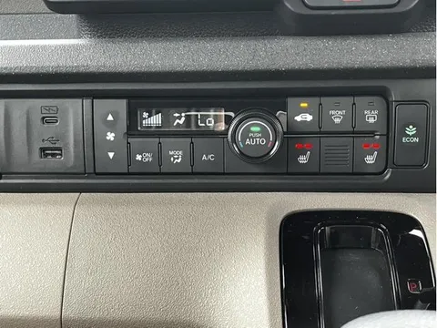 Honda N-BOX Joy
