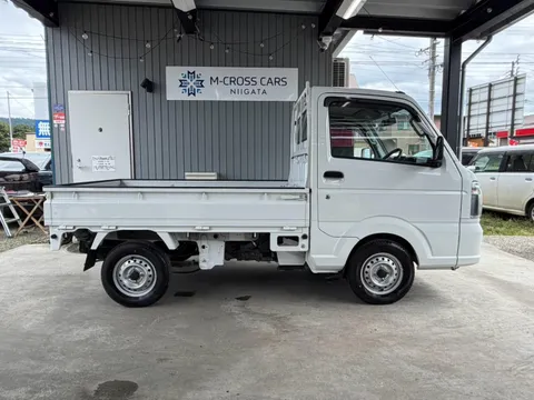 Nissan Clipper Truck