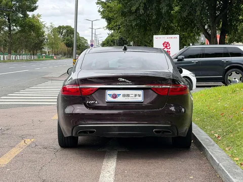 Jaguar XFL