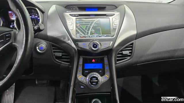 Hyundai Elantra (Avante)