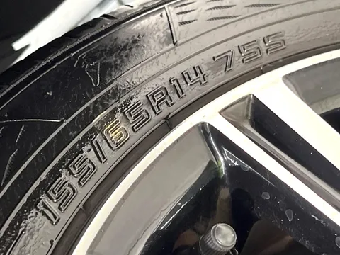 Toyota Pixis Mega