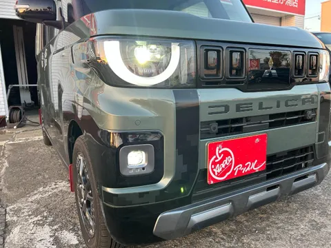 Mitsubishi Delica Mini