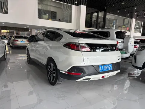 Venucia T90