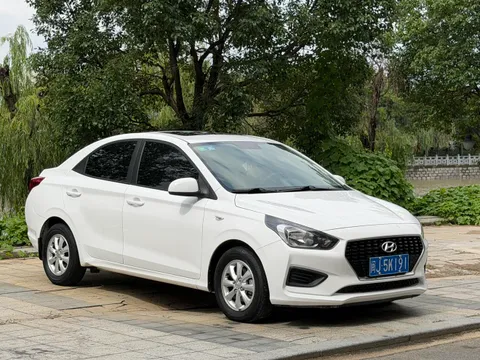 Hyundai Reina