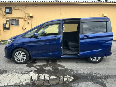 Honda Freed Plus