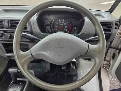 Mitsubishi Minicab Truck