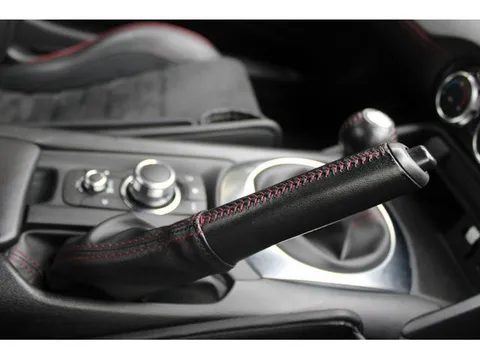 Mazda MX-5 (Roadster)