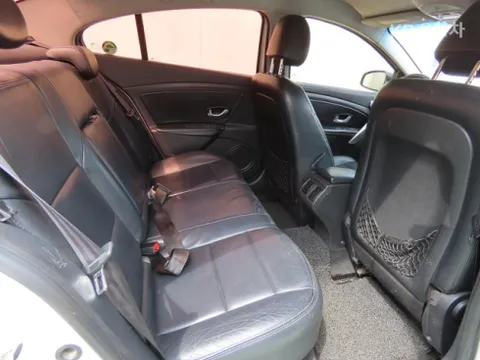 Renault SM3