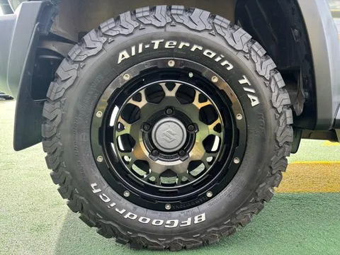 Suzuki Jimny Sierra
