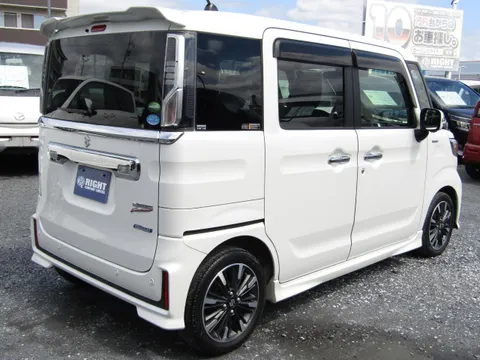 Suzuki Spacia Custom