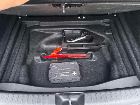 Mercedes-Benz Mercedes-Benz GLA