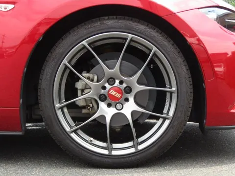 Mazda MX-5 (Roadster)