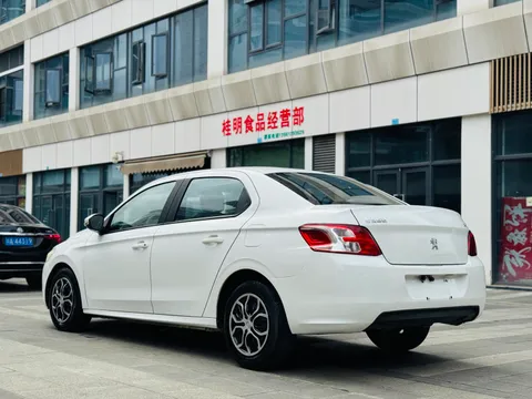 Peugeot 301