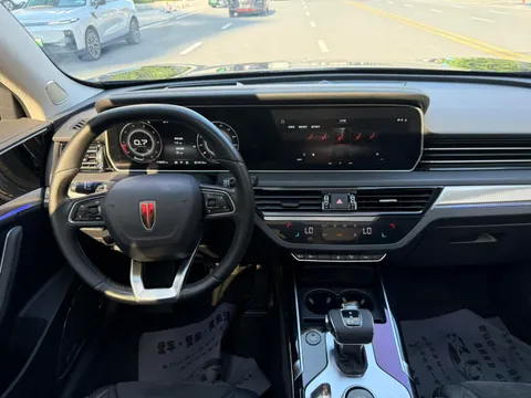 Hongqi HS5