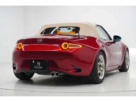 Mazda MX-5 (Roadster)
