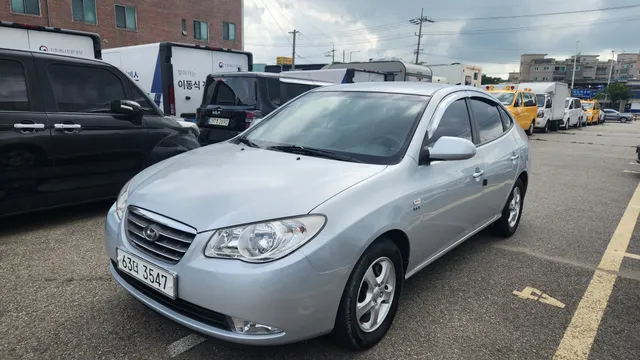 Hyundai Elantra (Avante)