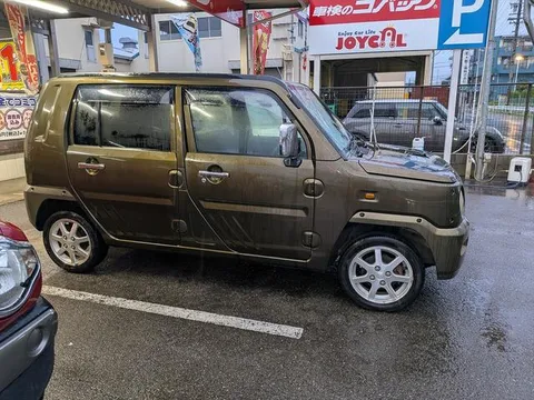 Daihatsu Naked