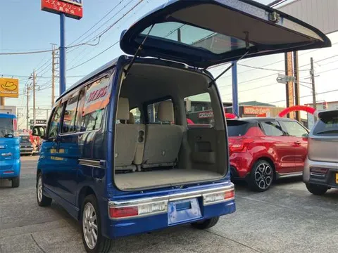 Daihatsu Atrai Wagon