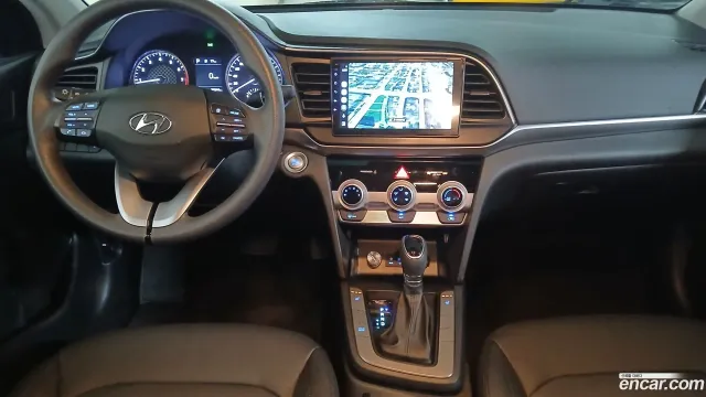 Hyundai Elantra (Avante)