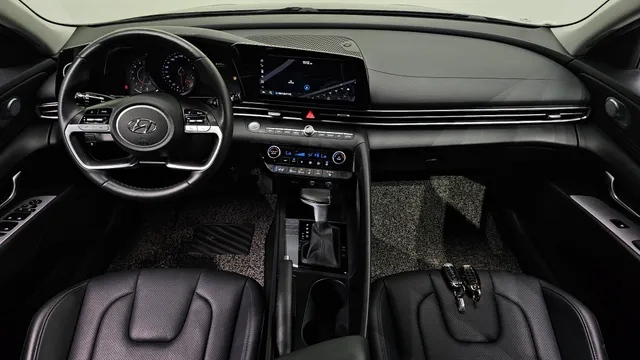 Hyundai Elantra (Avante)