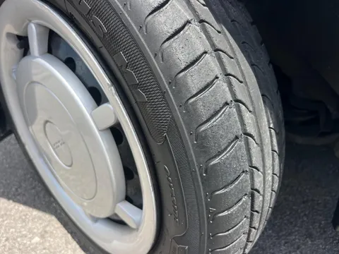 Daihatsu Mira Tocot