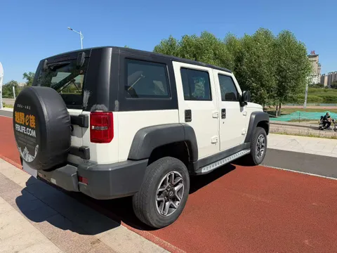 BAIC BJ40
