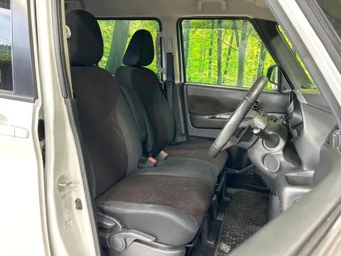 Mitsubishi eK X Space