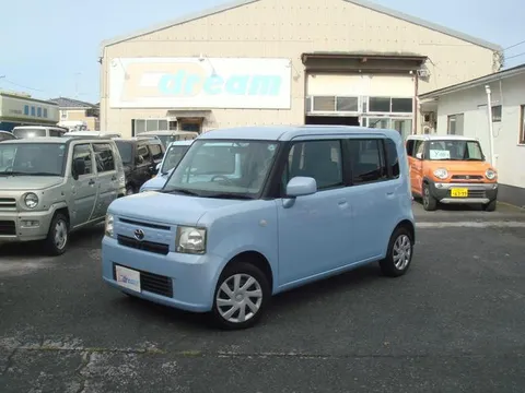 Toyota Pixis Space
