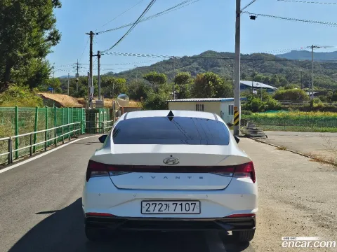 Hyundai Elantra (Avante)