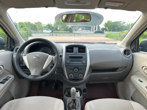 Nissan Sunny