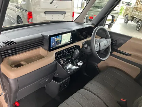 Mitsubishi Delica Mini