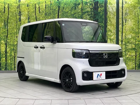 Honda N-BOX Custom