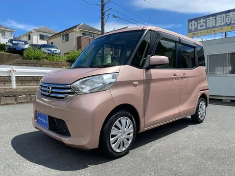 Nissan Dayz Roox