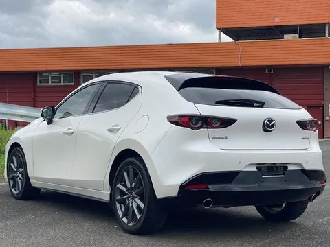 Mazda MAZDA3 Fastback