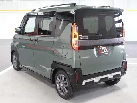 Mitsubishi Delica Mini