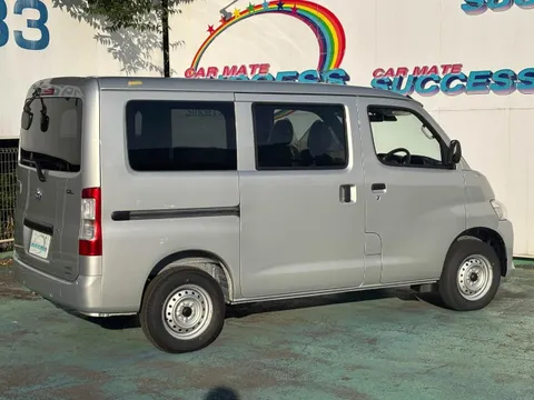 Toyota TownAce Van