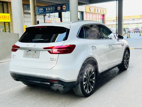 Hongqi HS5