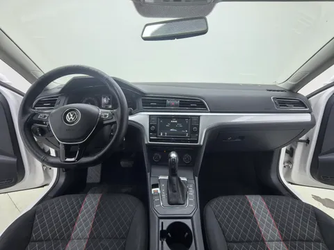 Volkswagen Lamando